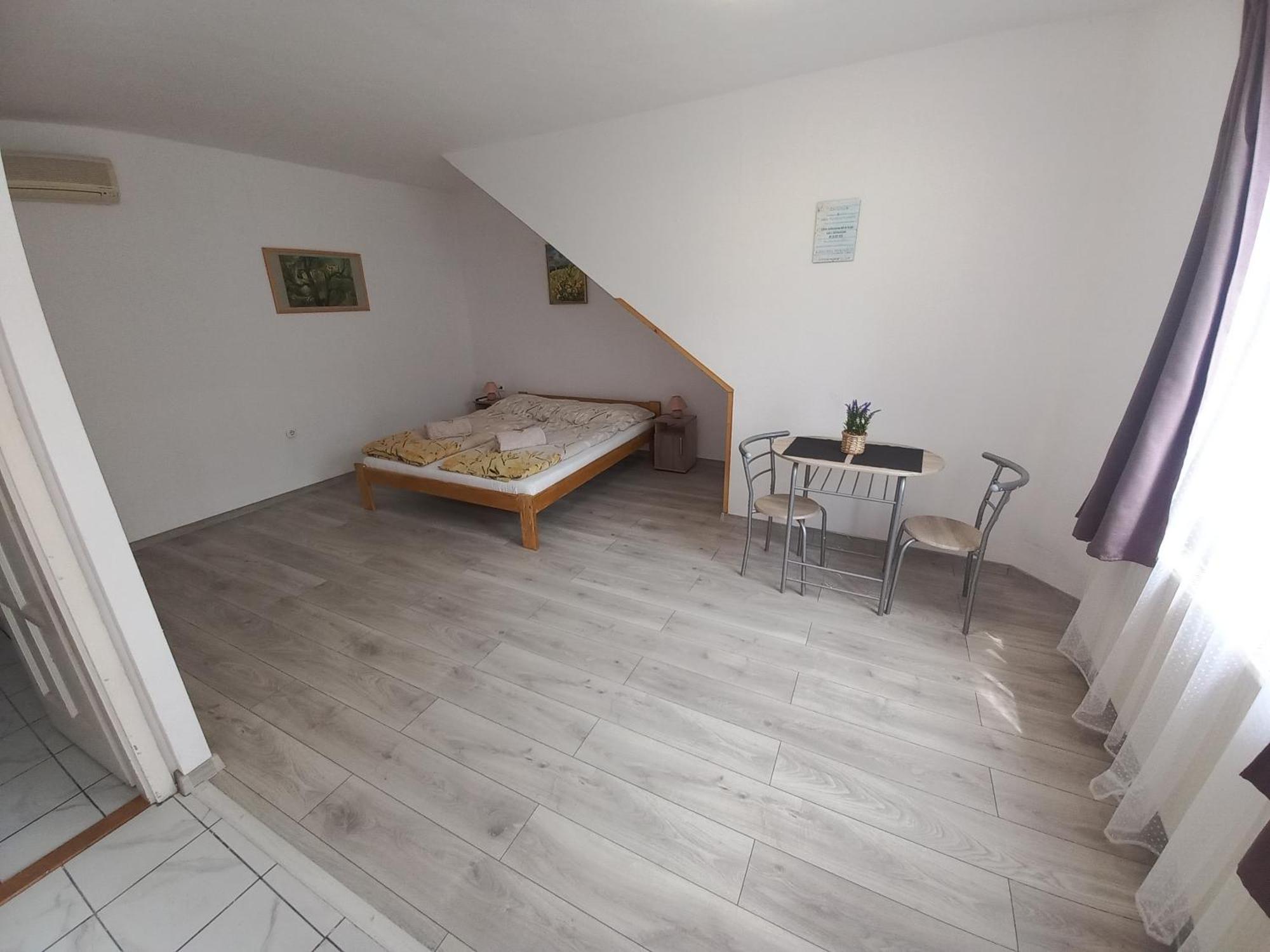 Apartament Julia Vendeghaz Sárospatak Zewnętrze zdjęcie